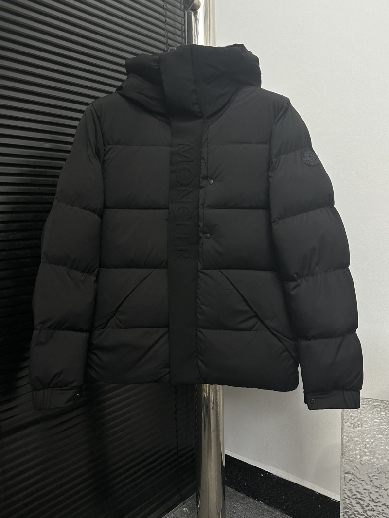 G*u*i jackets